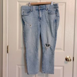 Torrid Crop Bombshell Distressed Skinny jeans